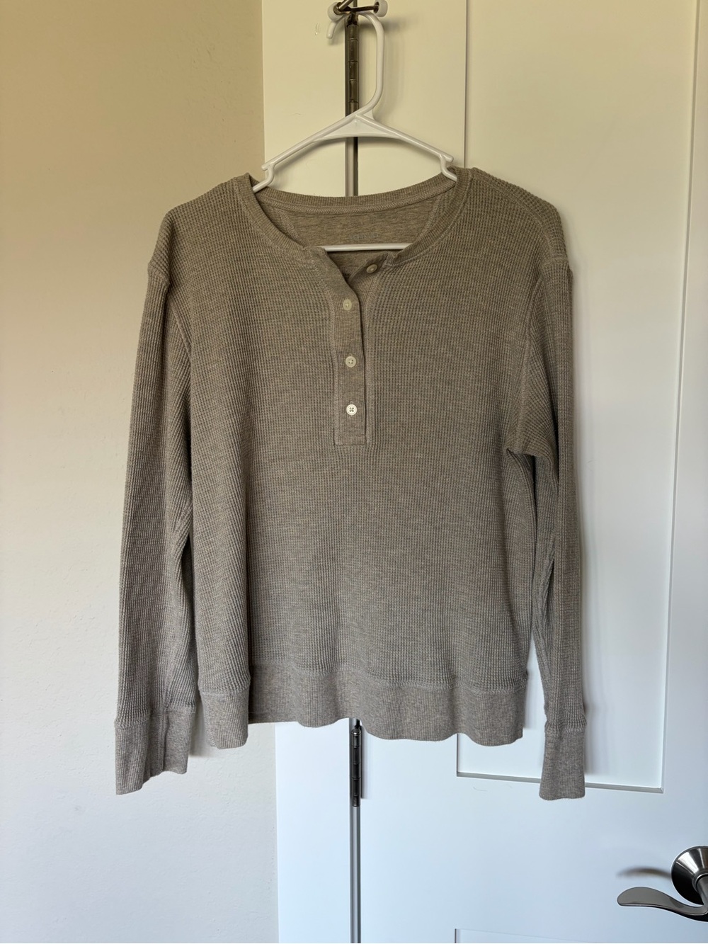Everlane Waffle Henley in Oatmeal